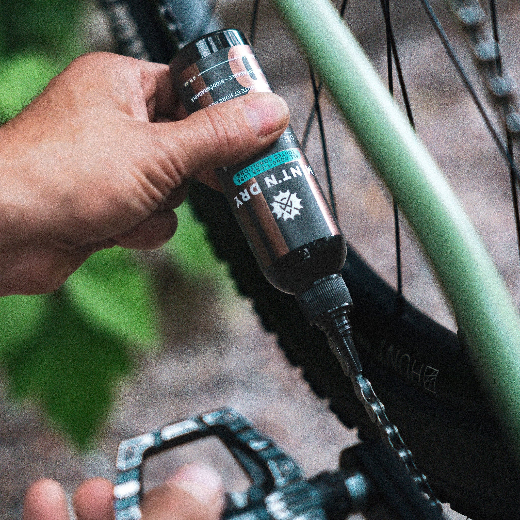 MINT'N DRY All Conditions Lube Application