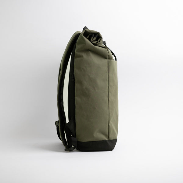 Signature D - Commuting Waterproof Backpack